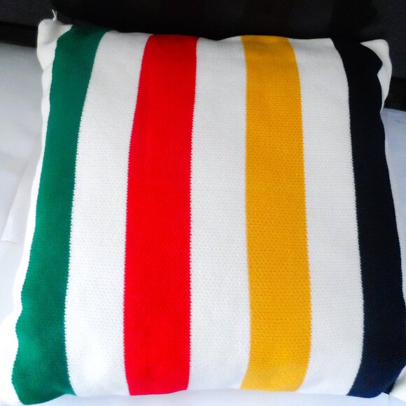 Hudson Bay Company Stripe, 100% cotton -  Pillow. Sz 19 in x 19 in.  NWT - Picture 4 of 9